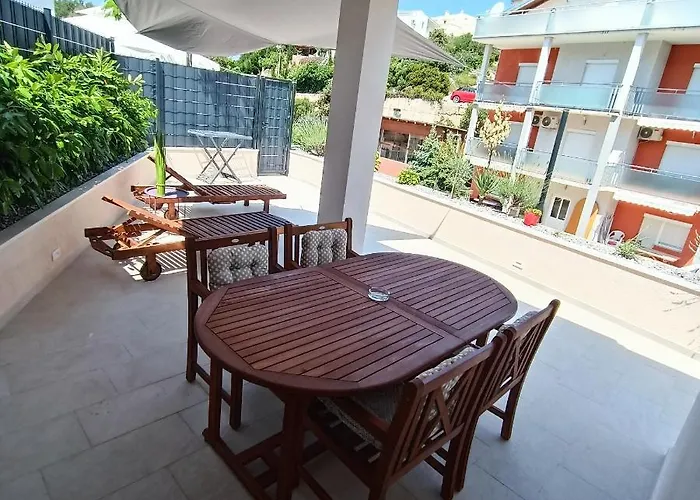 Apartment Holiday Apartment *